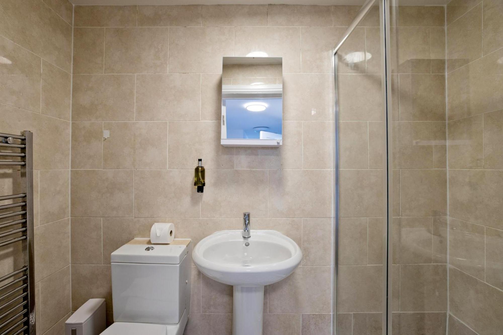 Imperial Corner House-Whitechapel Apartment Londra Exterior foto